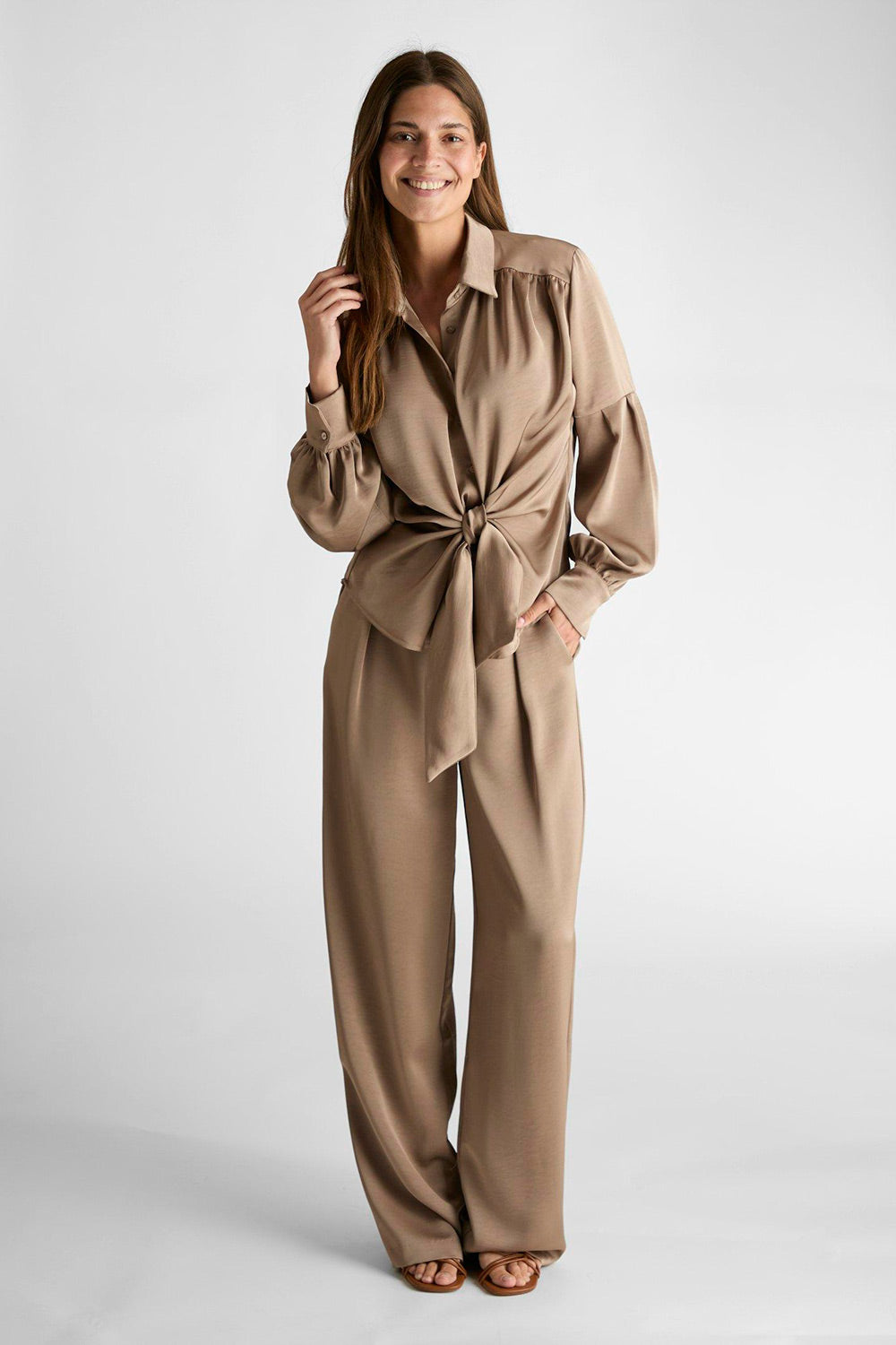 Alessandra Heavy Sateen Pants | Dark Taupe | Neo Noir Trousers