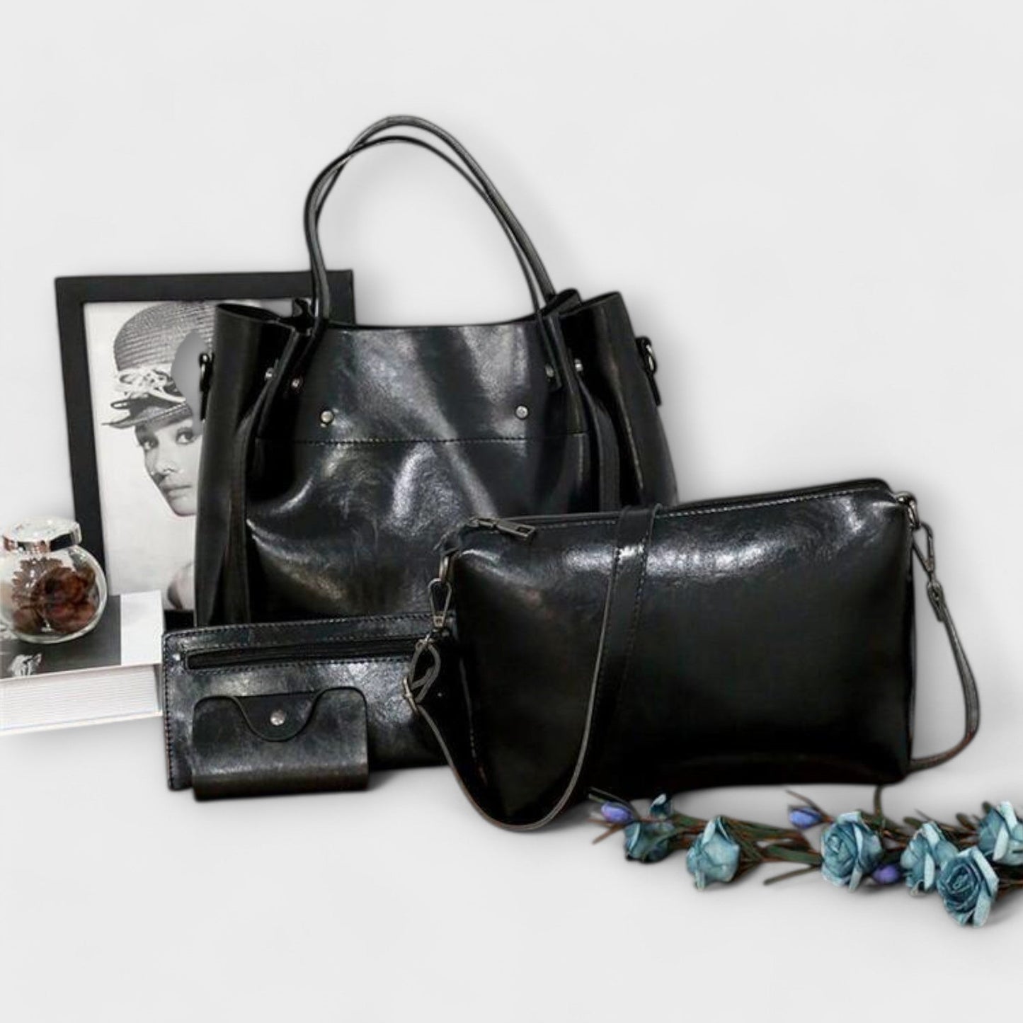 Lora. - Set of 4 Vintage Bags