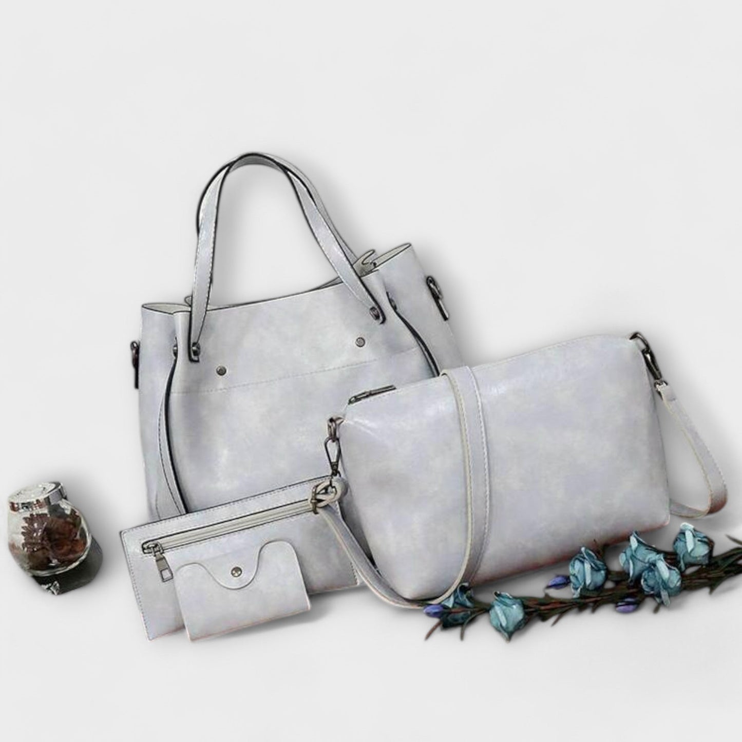 Lora. - Set of 4 Vintage Bags