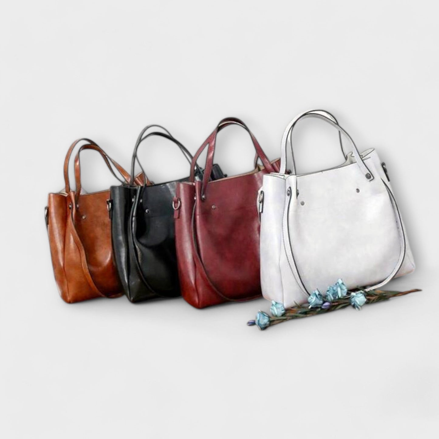 Lora. - Set of 4 Vintage Bags