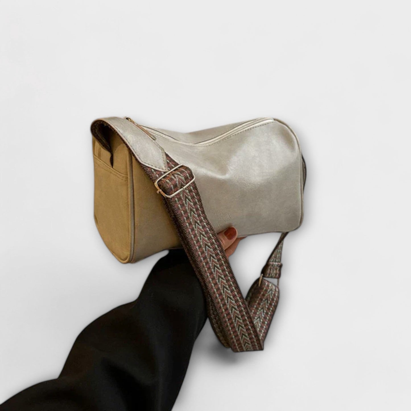 Lora. - Retro Shoulder Bag