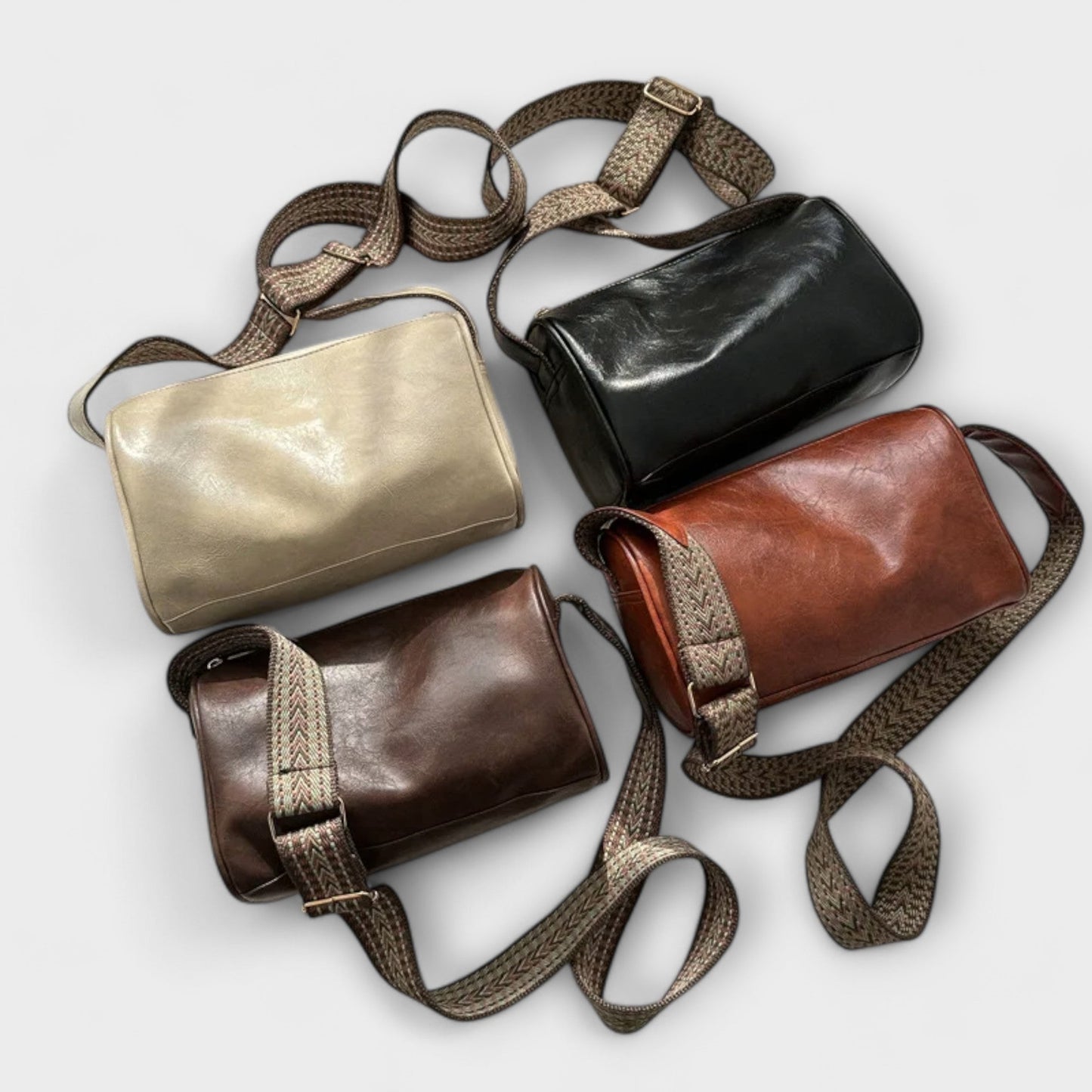 Lora. - Retro Shoulder Bag