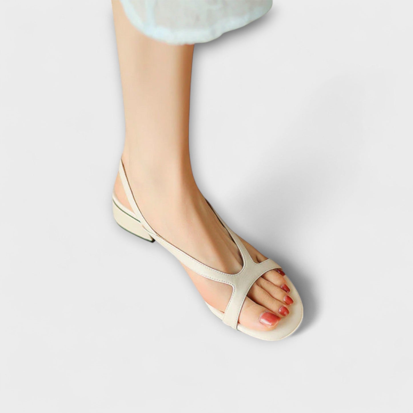 Evelyn - Elegant Flade Sandaler Minna med Sofistikeret Finish