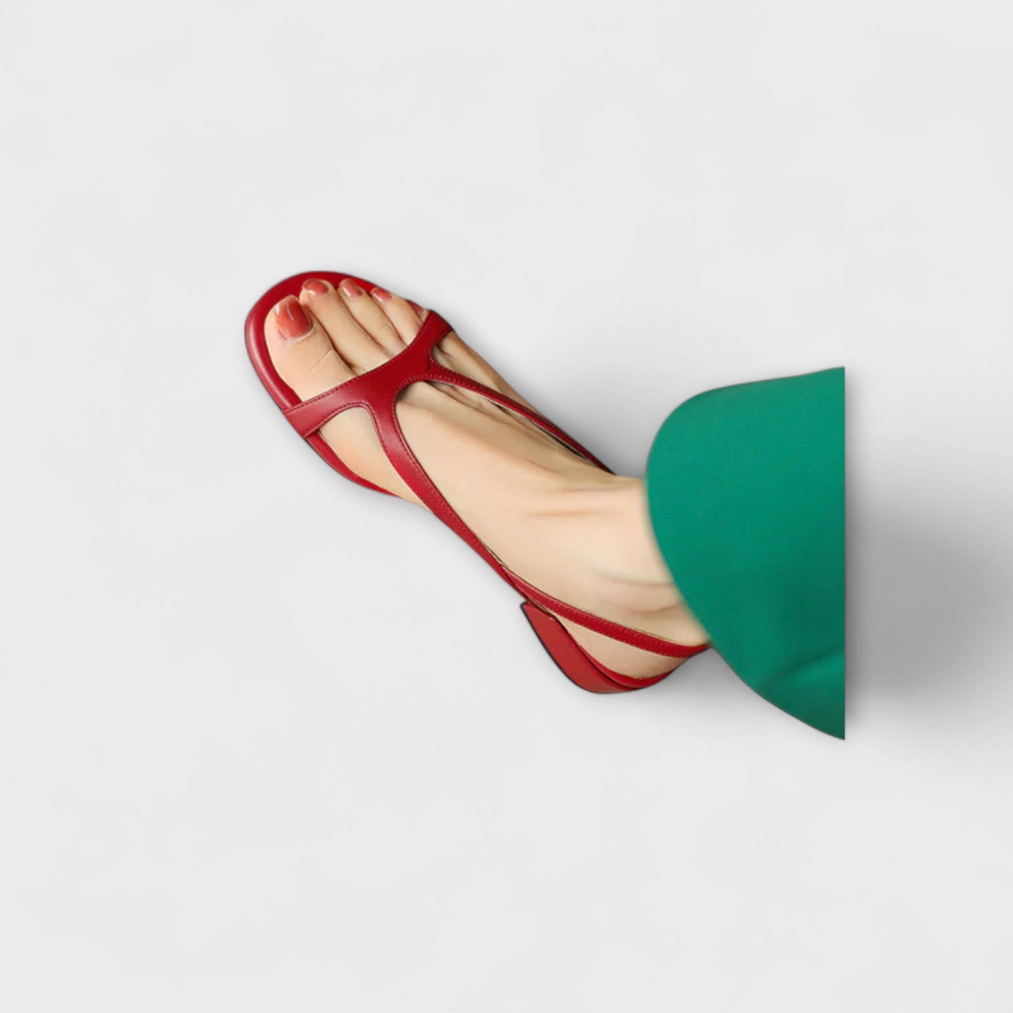 Evelyn - Elegant Flade Sandaler Minna med Sofistikeret Finish