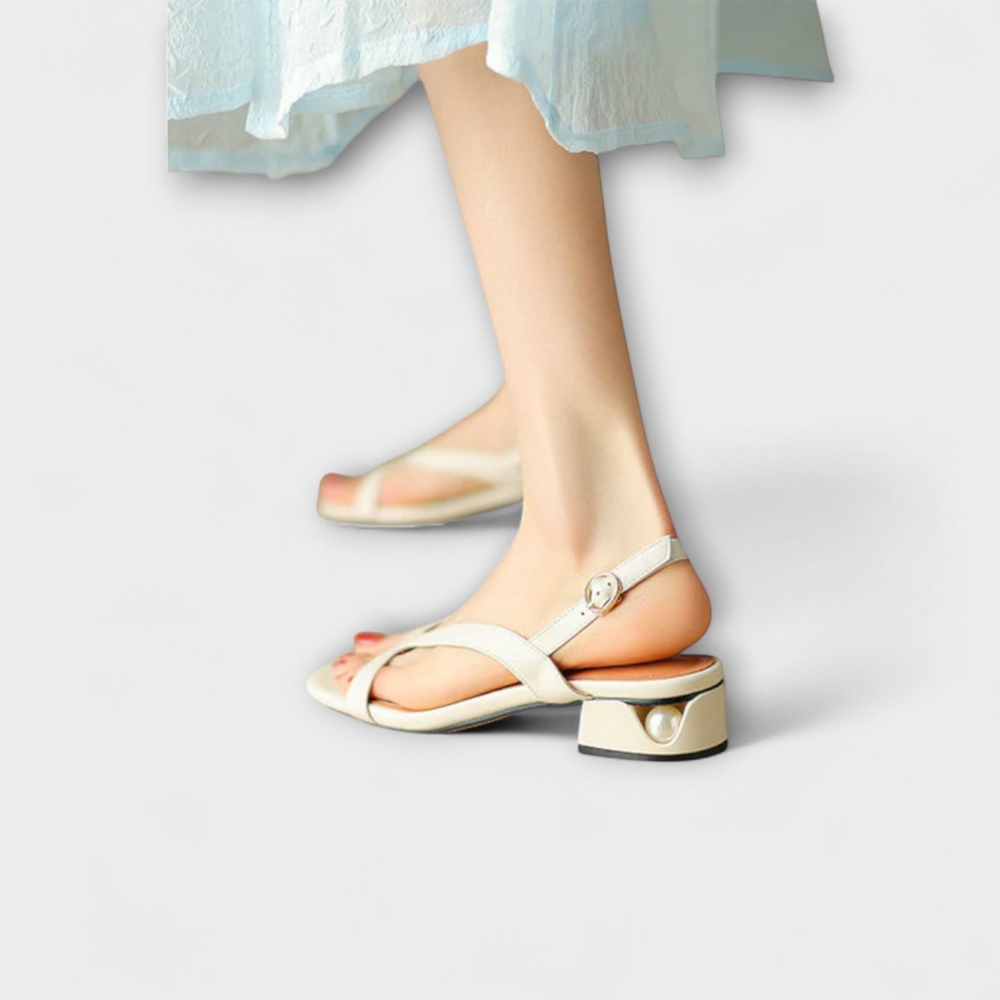 Evelyn - Elegant Flade Sandaler Minna med Sofistikeret Finish
