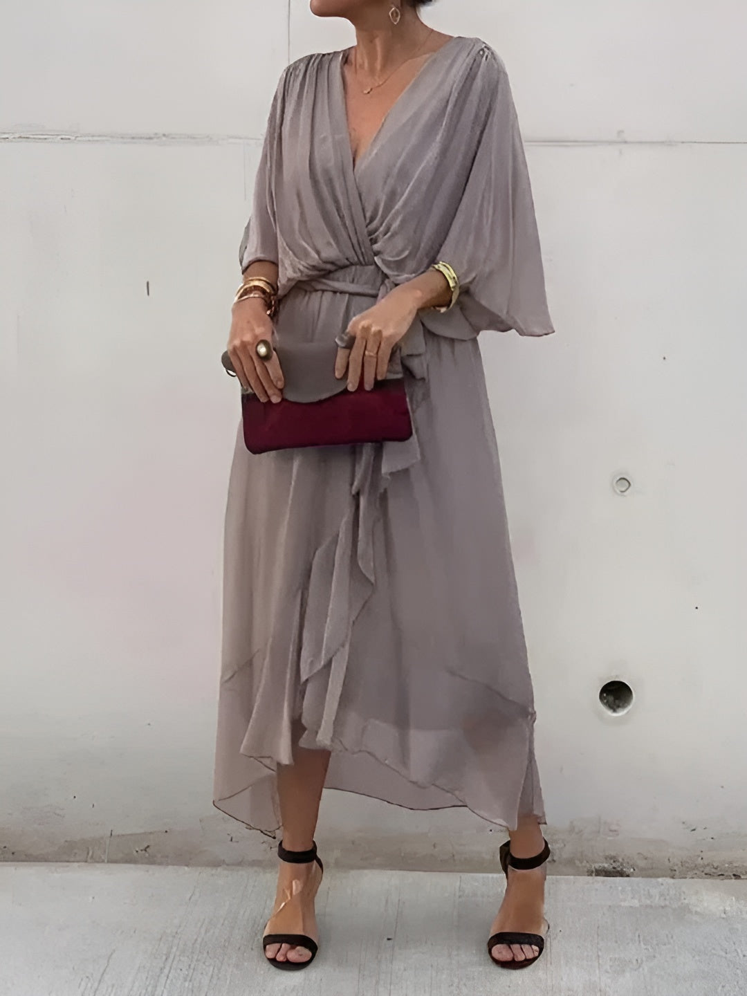 Monica | Elegant Stilfuld Omslagskjole