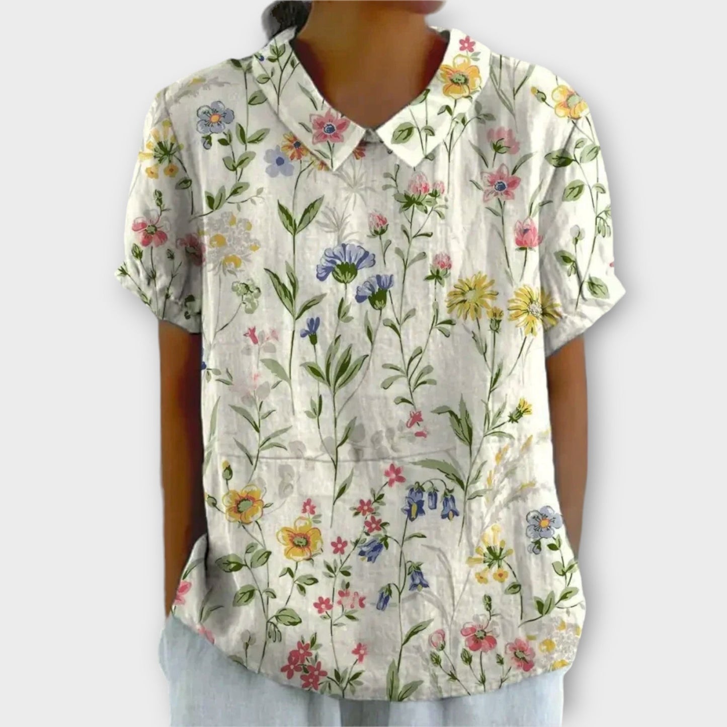 Lisa | Blomsterbluse i bomulds- og linnedmateriale