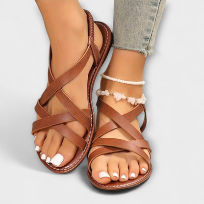 "Deborah - Dame Sandaler med Let Krydsrem" could be rewritten as "Deborah - Kvindelige Sandaler med Behagelig Krydsrem".