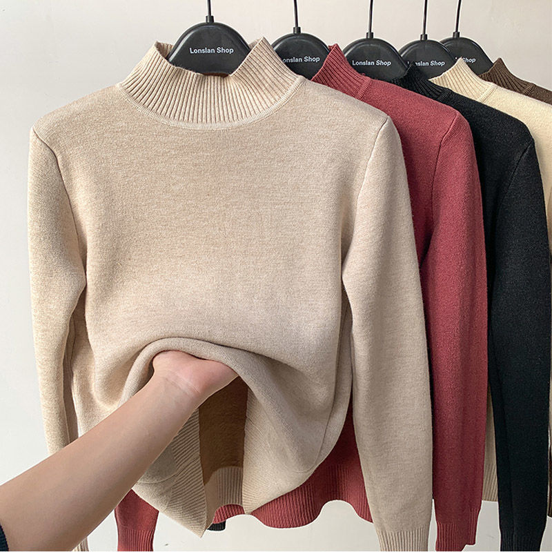 Moderne sweater med høj hals