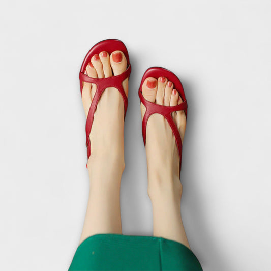 Evelyn - Elegant Flade Sandaler Minna med Sofistikeret Finish