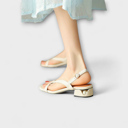 Evelyn - Elegant Flade Sandaler Minna med Sofistikeret Finish