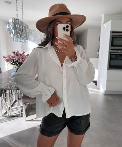 Diona | White